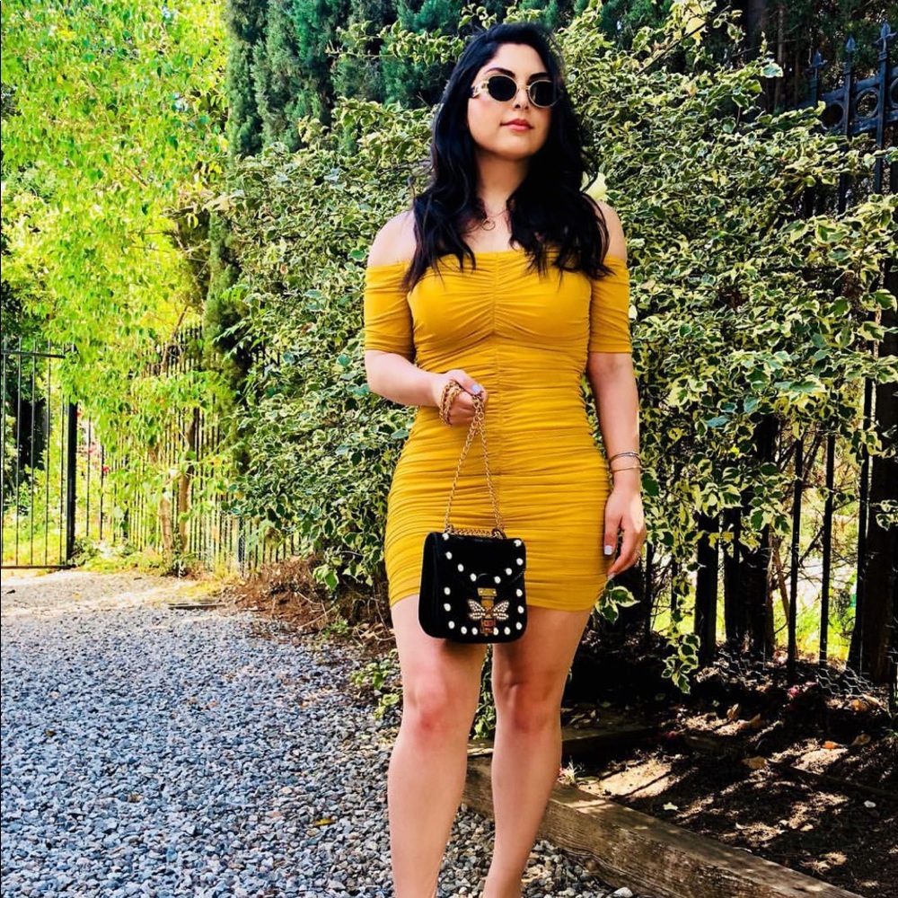 Dress - Picture 4 of 4